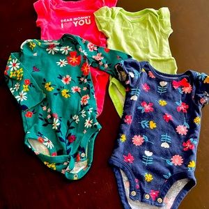 5 x onesies short & long sleeves